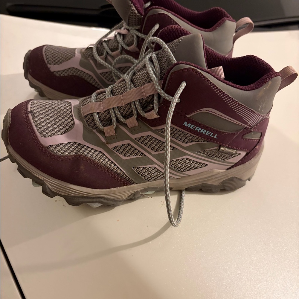 Merrell Kids' Maroon and Gray Boots